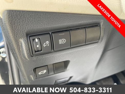 Used 2023 Toyota Corolla Cross XLE w/ Convenience Package AWD/4WD image 26