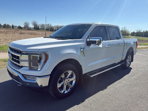 Used 2023 Ford F150 Lariat w/ Equipment Group 502A High image 4