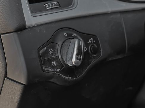 Used 2016 Audi A4 2.0T Premium w/ Convenience Plus Package image 28