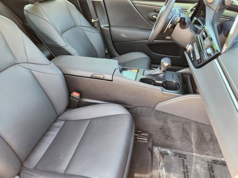 Used 2023 Lexus ES 350 w/ Premium Package FWD image 6