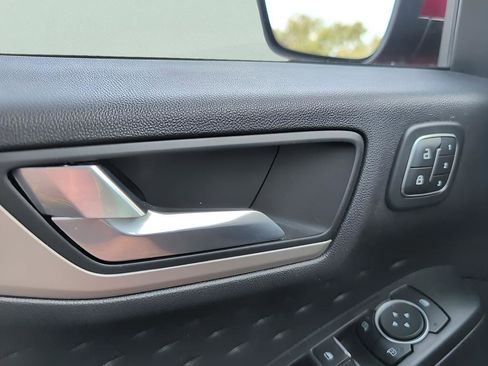 Used 2020 Ford Escape SEL image 21