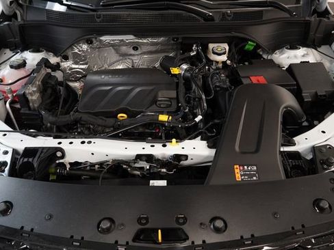 New 2026 Chevrolet Trax RS w/ Sunroof Package image 36