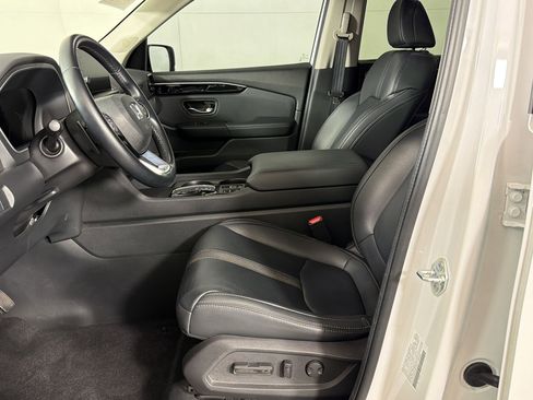 Used 2024 Honda Pilot EX-L image 5