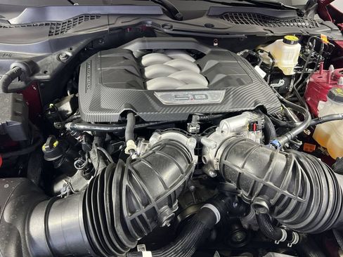 Used 2025 Ford Mustang GT Premium RWD image 30