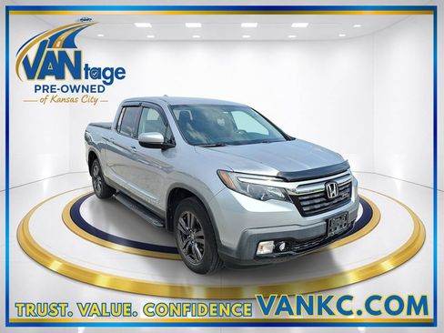 Used 2019 Honda Ridgeline Sport image 3