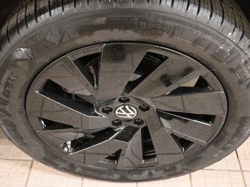 New 2026 Volkswagen Atlas SE AWD/4WD image 18