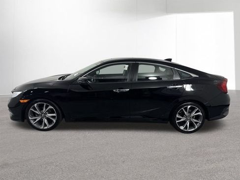 Used 2019 Honda Civic Touring image 29