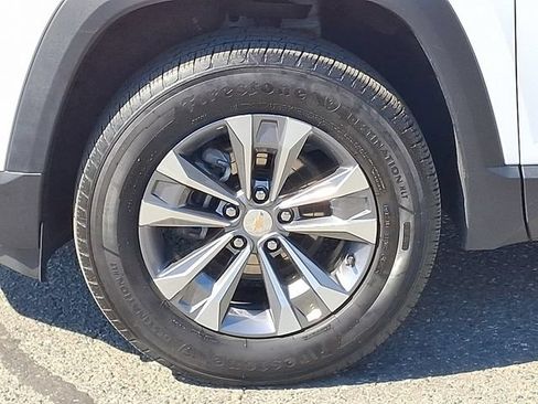 Used 2025 Chevrolet Equinox LT FWD image 28