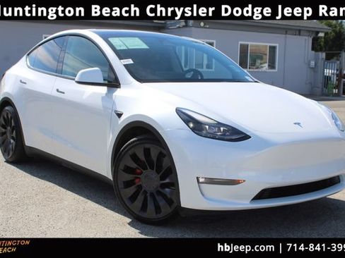Used 2022 Tesla Model Y Performance AWD/4WD image 1