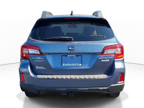 Used 2017 Subaru Outback 2.5i Limited image 5