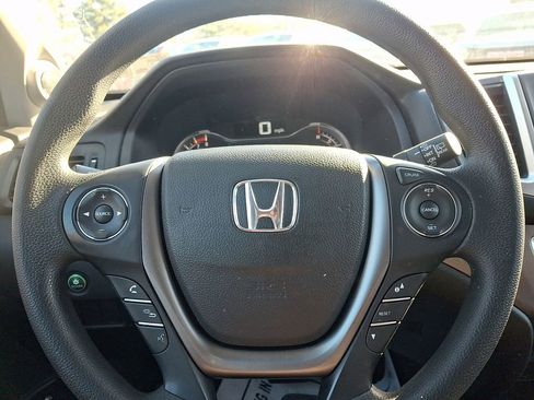 Used 2018 Honda Pilot LX image 18