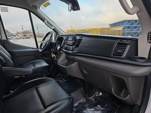 Used 2021 Ford Transit 350 XL image 4