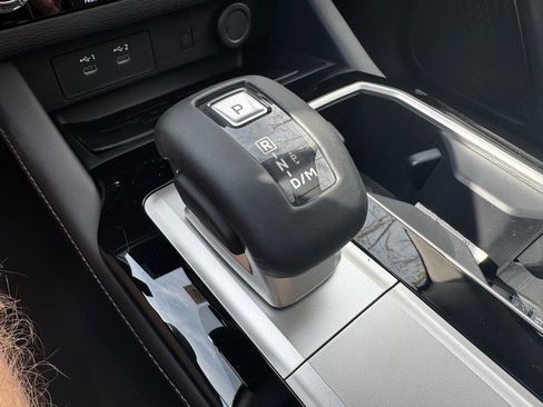 New 2025 Mitsubishi Outlander SE image 37