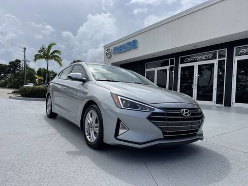 Used 2020 Hyundai Elantra Value Edition w/ Winter Weather Package FWD image 30