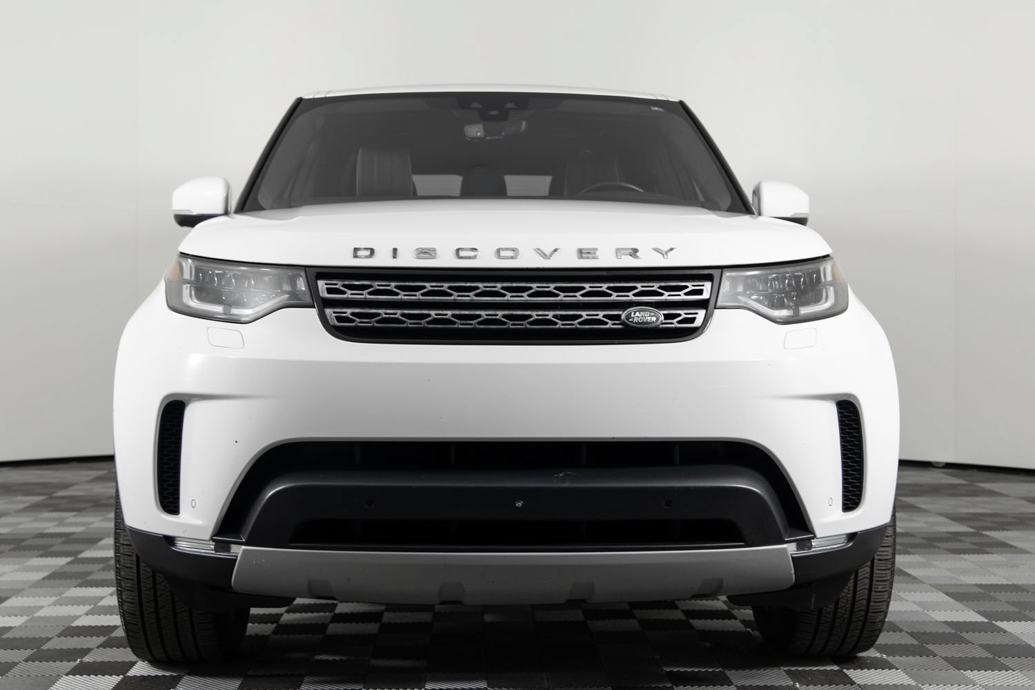 Used 2017 Land Rover Discovery HSE Luxury AWD/4WD image 12