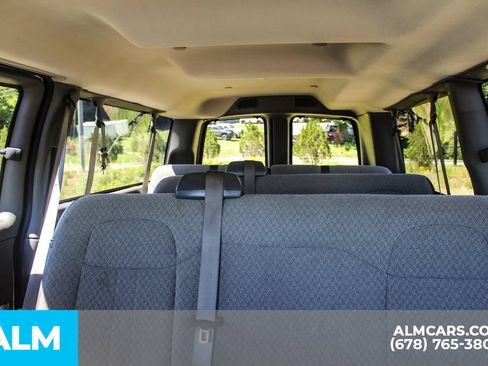 Used 2025 Chevrolet Express 3500 LT w/ LT Preferred Equipment Group RWD image 18