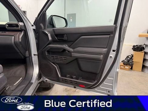 Used 2024 Toyota Tacoma SR5 AWD/4WD image 27