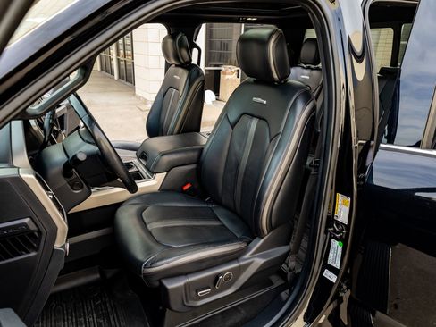 Used 2022 Ford F450 Platinum w/ FX4 Off-Road Package image 28