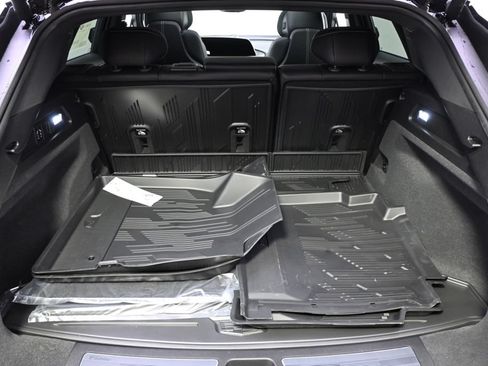 New 2026 Cadillac Lyriq Premium Sport w/ LPO, Floor Liner Package AWD/4WD image 19