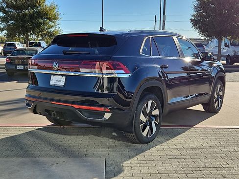 New 2026 Volkswagen Atlas Cross Sport SE image 3