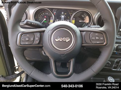 Used 2023 Jeep Wrangler Unlimited w/ 8.4" Radio Group image 18