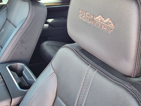 Used 2025 Chevrolet Silverado 1500 High Country w/ High Country Premium Package AWD/4WD image 13