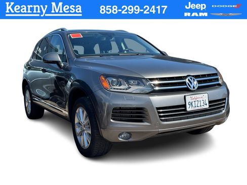Used 2014 Volkswagen Touareg Sport AWD/4WD image 1