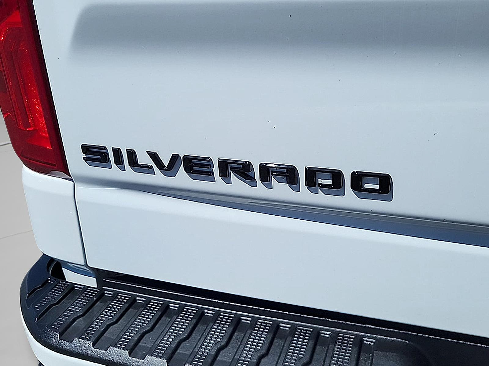 Used 2023 Chevrolet Silverado 1500 RST w/ Convenience Package II AWD/4WD image 31