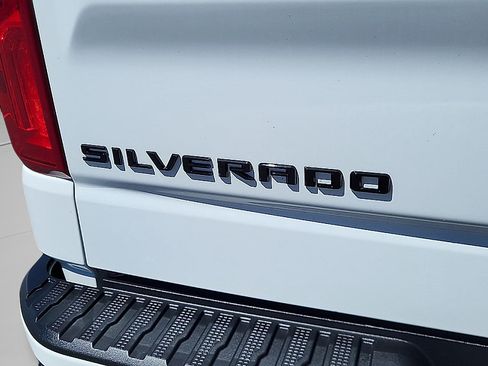 Used 2023 Chevrolet Silverado 1500 RST w/ Convenience Package II AWD/4WD image 31