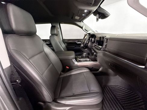 Used 2023 Chevrolet Silverado 1500 LTZ AWD/4WD image 41