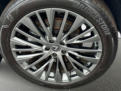 Used 2025 Lexus RX 450h AWD w/ Luxury Package image 10