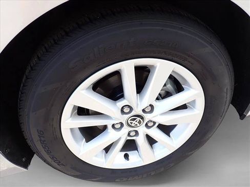 Used 2025 Toyota Camry LE FWD image 7