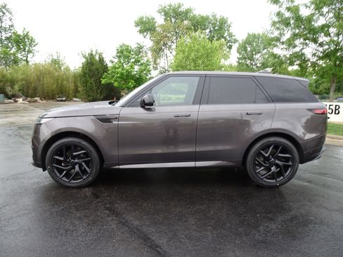 New 2026 Land Rover Range Rover Sport Dynamic SE AWD/4WD image 8