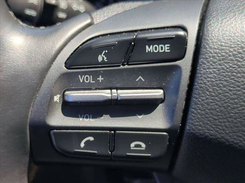 Used 2019 Hyundai Kona Limited image 16