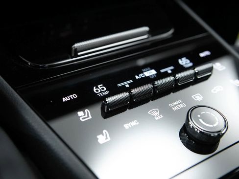 New 2026 Porsche Cayenne Coupe AWD/4WD image 29