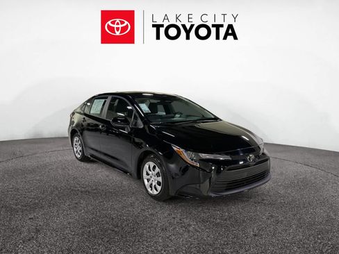 Used 2026 Toyota Corolla LE image 10