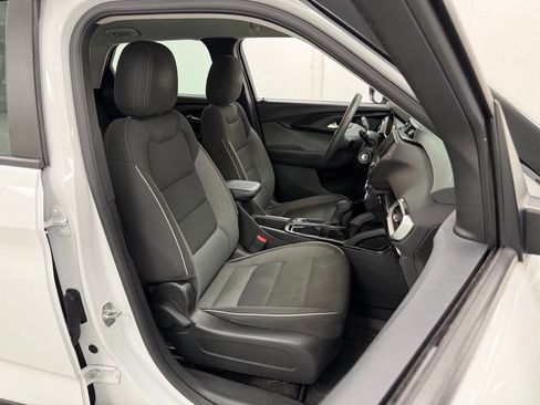 Used 2021 Chevrolet TrailBlazer LS FWD image 10