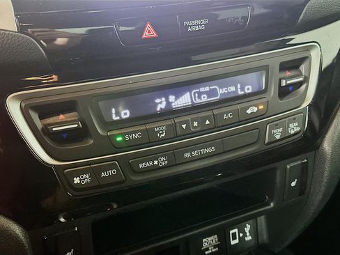 Used 2020 Honda Ridgeline RTL-E image 23