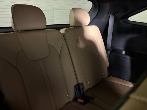 Used 2026 Kia Sorento SX Prestige w/ Olive Brown Leather Package AWD/4WD image 18