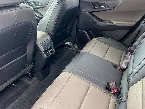 New 2026 Chevrolet Equinox LT w/ Convenience Package II image 9