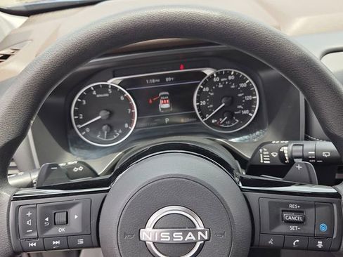 Used 2023 Nissan Rogue SV AWD/4WD image 21