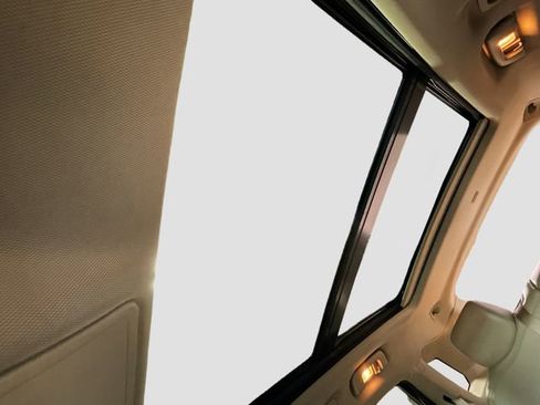 Used 2015 Cadillac SRX Luxury image 22