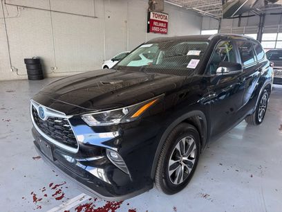 Used 2023 Toyota Highlander XLE