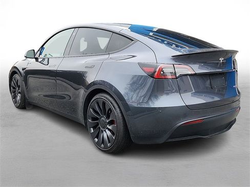 Used 2022 Tesla Model Y Performance image 4