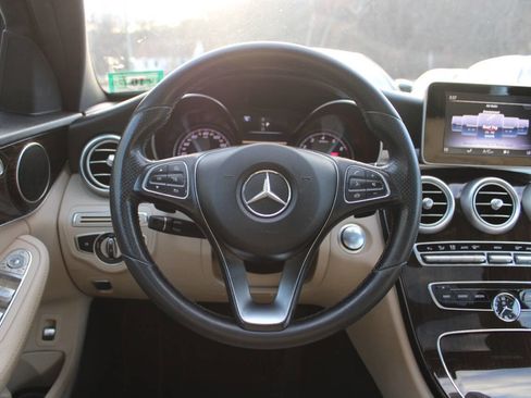 Used 2018 Mercedes-Benz C 300 4MATIC Sedan image 38