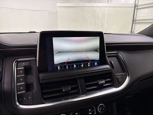 Certified 2024 Chevrolet Suburban LT w/ LT Signature Package image 32