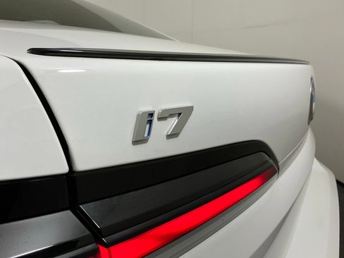Used 2024 BMW i7 eDrive50 w/ M Sport Package RWD image 30