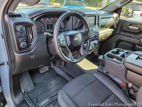 Used 2024 Chevrolet Silverado 1500 Custom AWD/4WD image 10
