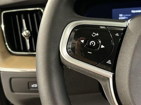 Certified 2026 Volvo XC60 B5 Plus w/ Protection Package Premier AWD/4WD image 13