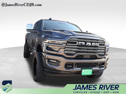 Used 2025 RAM 2500 Laramie w/ Sport Appearance Package AWD/4WD image 11